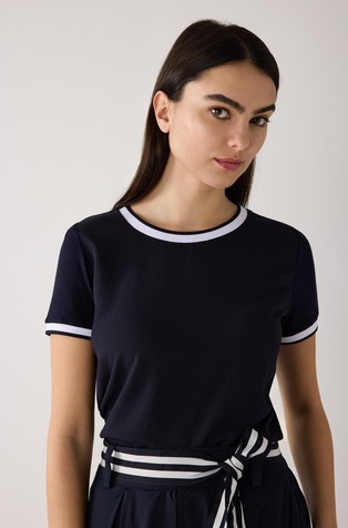 Bluza iz kombinacije tkanin s kontrastnimi obrobami