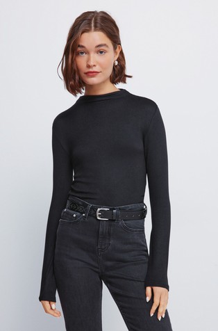 Majica s povišanim ovratnikom