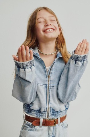 Denim jakna s kapuco za deklice