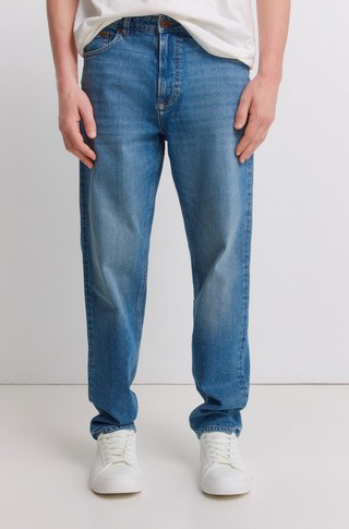 Regular fit jeans hlače s spranim videzom