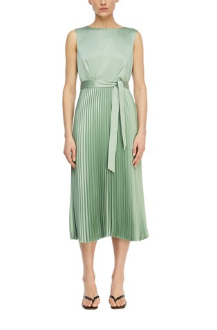 Satenasta obleka s plisiranim krilom