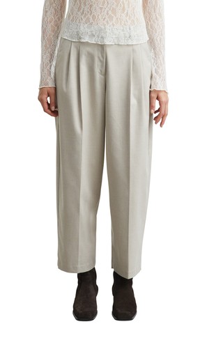 Ankle-length flannel pleated pants