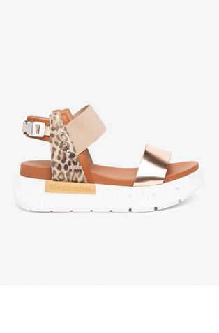 Usnjeni sandali s sintetičnimi vstavki