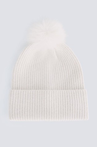 Pletena kapa s cofom