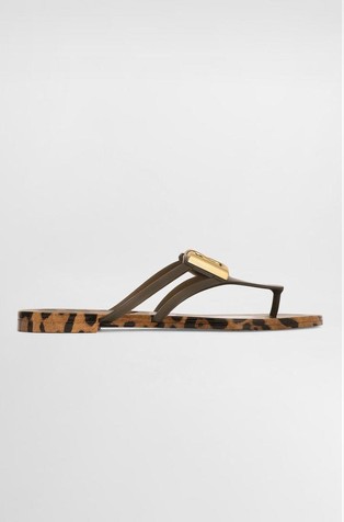 Gumijaste japonke z logotipom in leopardjim vzorcem