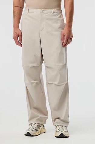 Ohlapne hlače iz raztegljivega organskega bombaža