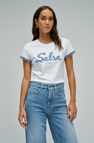 T-shirt with branding