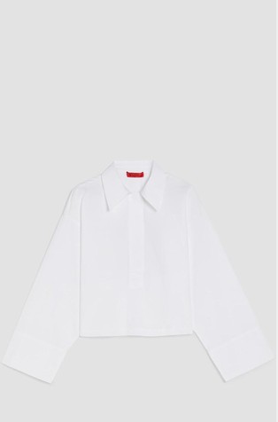 Cropped shirt with emblem detail on the back