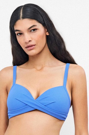 Zgornji del kopalk s prekrižanim detajlom