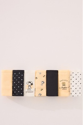 Pack of 7 wide cotton panties with Snoopy print