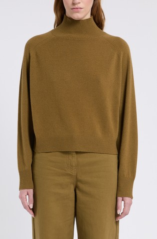 Monochrome cashmere mock neck jumper