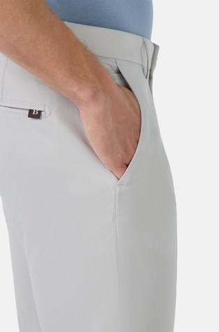 BOGGI MILANO Chino hlače iz raztegljive mešanice bombaža in tencela Siva - Ice Grey 3