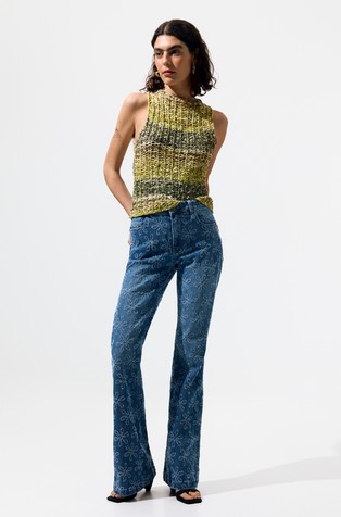 Zvončaste jeans hlače s cvetličnim vzorcem