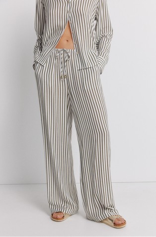 Široke hlače iz viskozne mešanice