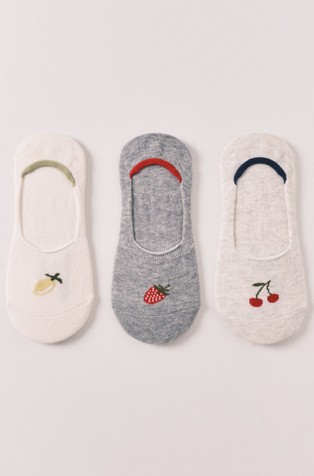 3-pack no-show socks with fruit motifs