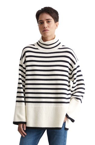 Oversize fit pleten črtast pulover