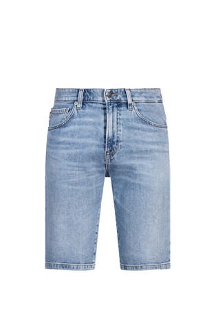Regular-fit shorts in comfort-stretch denim.