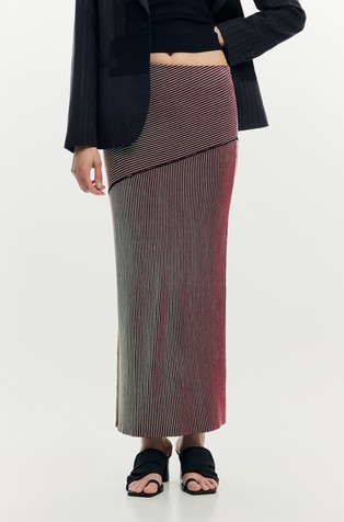 Črtasto krilo iz viskozne mešanice