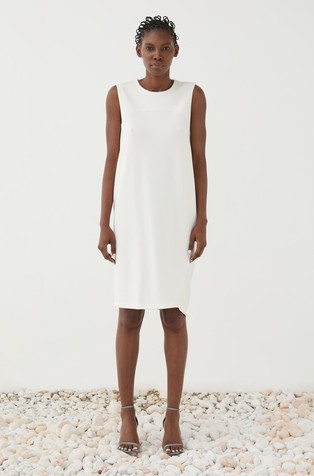 Sleeveless dress with gathered back detail