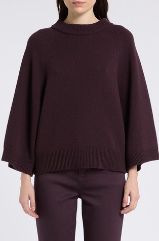 Relaxed fit wool sweater with wide sleeves