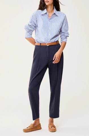 Twill carrot-fit trousers