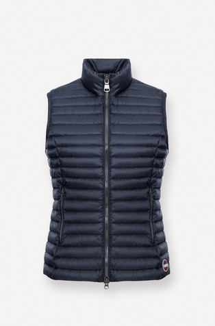 Vodoodbojen prešit brezrokavnik polnjen s puhom