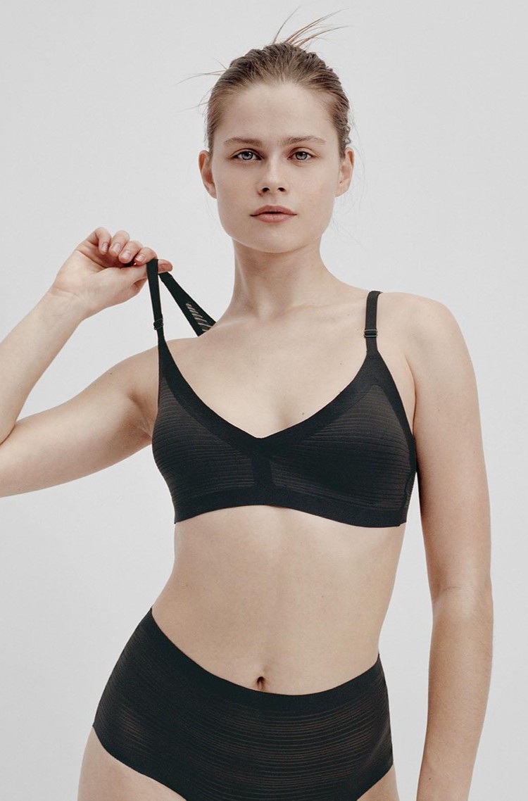 CHANTELLE SoftStretch Stripes bralette modrček Črna - Black 