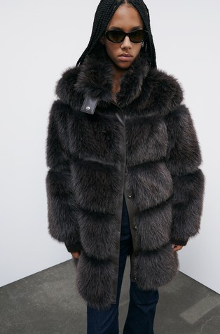 Dolga jakna iz umetnega krzna