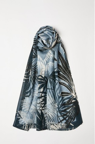 Satin scarf with pattern