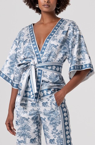 Kimono jakna s kratkimi rokavi in kontrastnim vzorcem