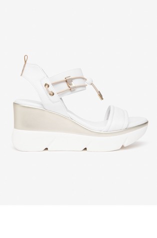 Usnjeni sandali s sintetičnimi vstavki